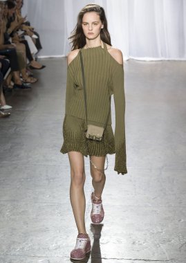 Rehberleri ve Voltaire - bahar yaz 2018, New York moda Wee göster