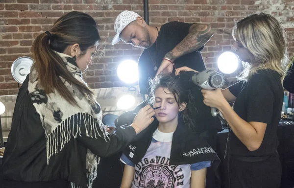 Rehberleri ve Voltaire - bahar yaz 2018, New York moda Wee göster