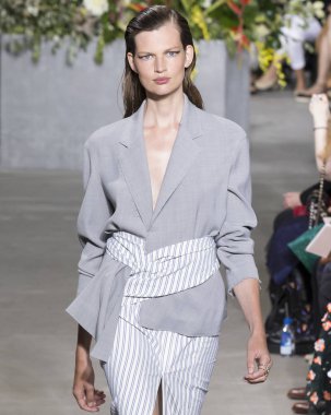 Jason Wu show - bahar yaz 2018, New York Moda Haftası