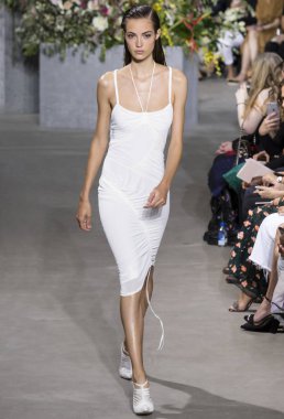 Jason Wu show - bahar yaz 2018, New York Moda Haftası