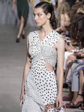 Jason Wu show - bahar yaz 2018, New York Moda Haftası