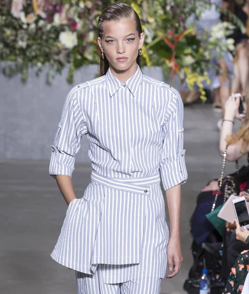 Jason Wu show - bahar yaz 2018, New York Moda Haftası