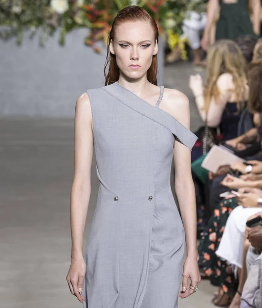 Jason Wu show - bahar yaz 2018, New York Moda Haftası