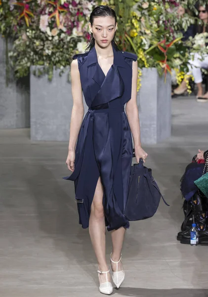 Jason Wu show - bahar yaz 2018, New York Moda Haftası