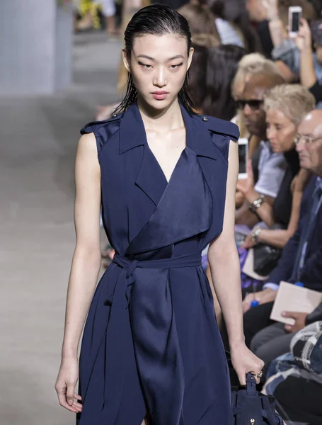 Jason Wu show - bahar yaz 2018, New York Moda Haftası