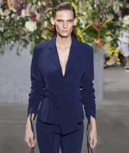 Jason Wu show - bahar yaz 2018, New York Moda Haftası