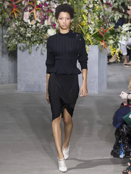 Jason Wu show - bahar yaz 2018, New York Moda Haftası