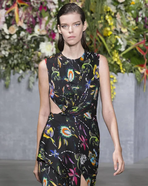 Jason Wu show - bahar yaz 2018, New York Moda Haftası