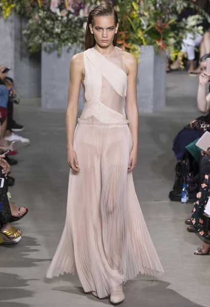 Show de Jason Wu - Primavera Verano 2018, Semana de la Moda de Nueva York — Foto de Stock