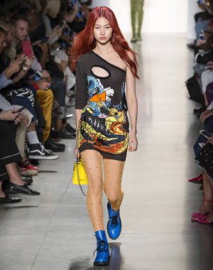 Jeremy Scott show - bahar yaz 2018, New York Moda Haftası
