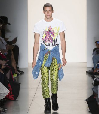 Jeremy Scott show - bahar yaz 2018, New York Moda Haftası