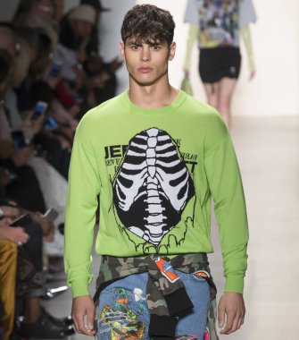 Jeremy Scott show - bahar yaz 2018, New York Moda Haftası