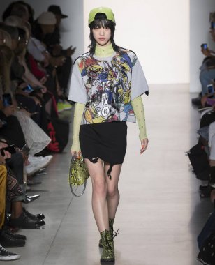 Jeremy Scott show - bahar yaz 2018, New York Moda Haftası