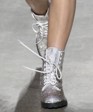 Jeremy Scott show - bahar yaz 2018, New York Moda Haftası