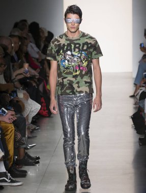 Jeremy Scott show - bahar yaz 2018, New York Moda Haftası