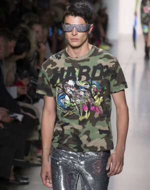 Jeremy Scott show - bahar yaz 2018, New York Moda Haftası