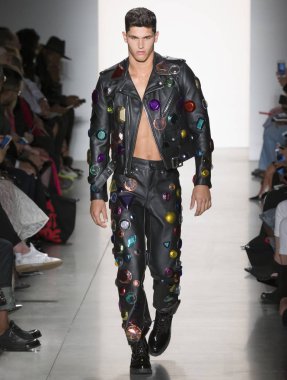 Jeremy Scott show - bahar yaz 2018, New York Moda Haftası