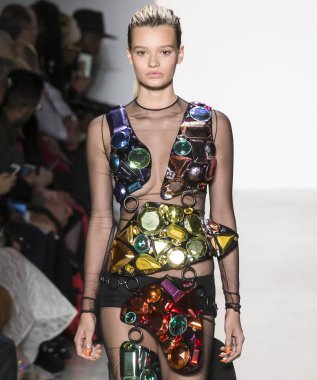 Jeremy Scott show - bahar yaz 2018, New York Moda Haftası