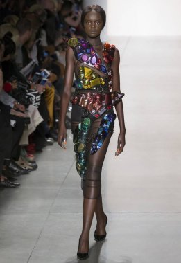 Jeremy Scott show - bahar yaz 2018, New York Moda Haftası