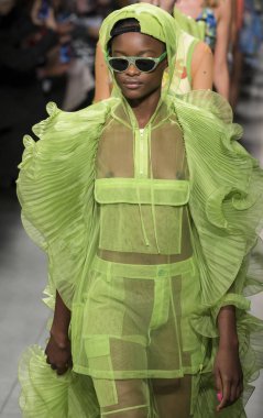 Jeremy Scott show - bahar yaz 2018, New York Moda Haftası