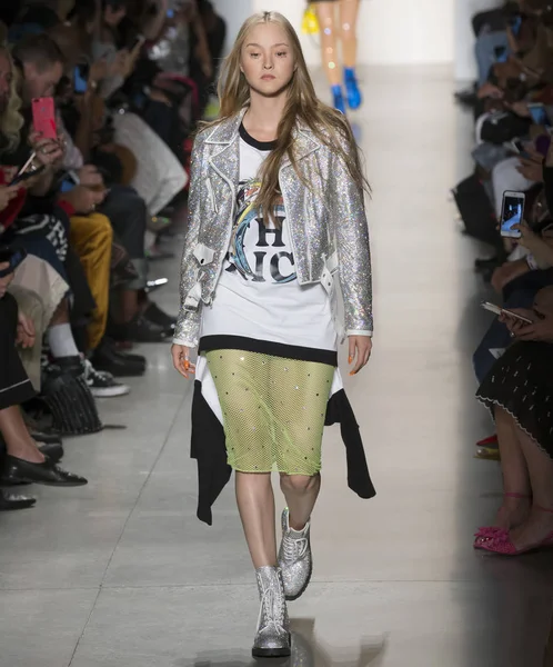 Jeremy Scott show - bahar yaz 2018, New York Moda Haftası