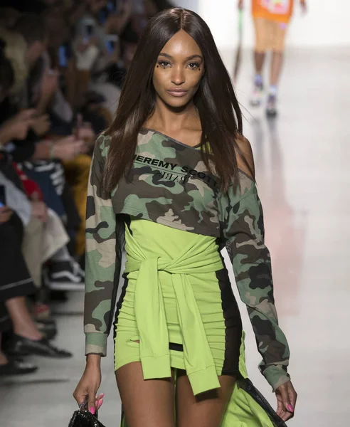 Jeremy Scott show - bahar yaz 2018, New York Moda Haftası