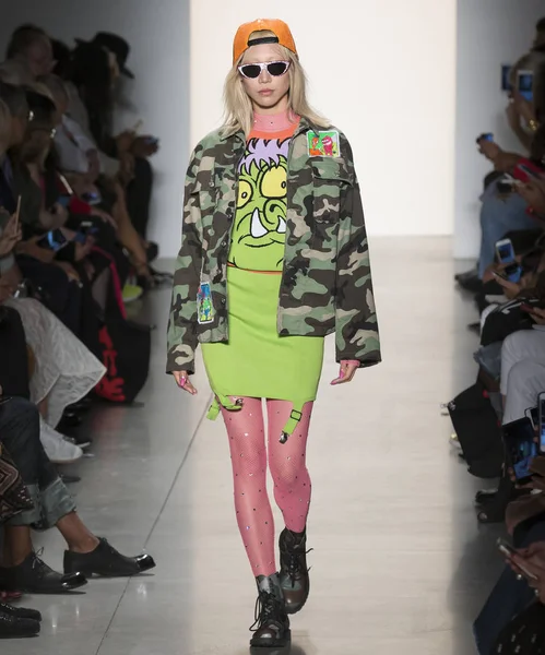 Jeremy Scott Show - Spring Summer 2018, New York Fashion Week — Fotografia de Stock