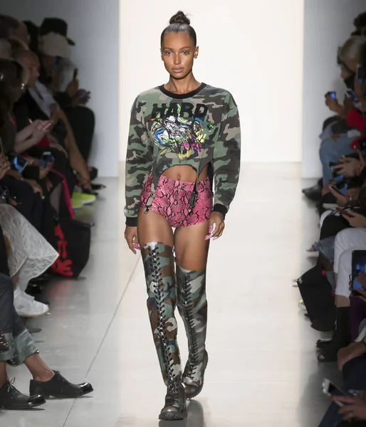 Jeremy Scott show - bahar yaz 2018, New York Moda Haftası
