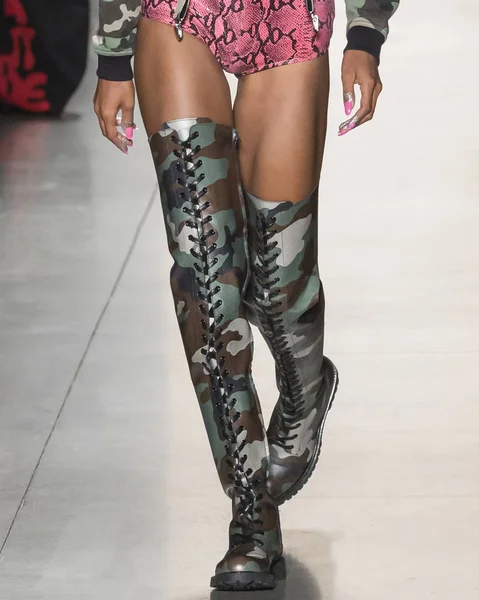 Jeremy Scott show - bahar yaz 2018, New York Moda Haftası