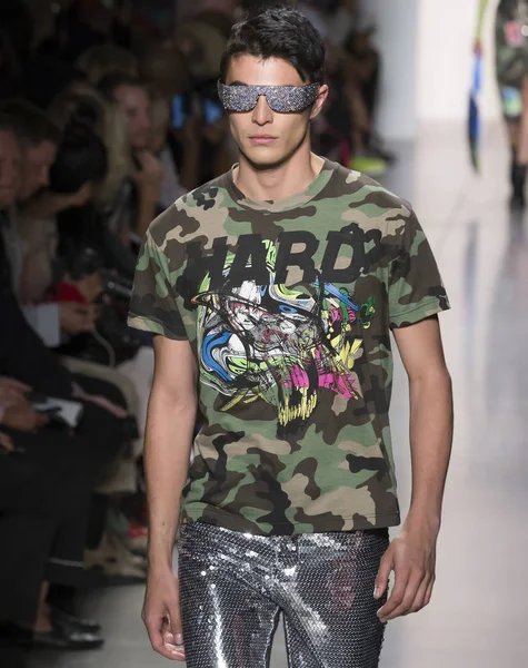 Jeremy Scott show - bahar yaz 2018, New York Moda Haftası