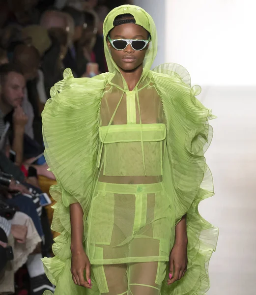 Jeremy Scott show - bahar yaz 2018, New York Moda Haftası