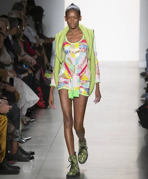 Jeremy Scott show - bahar yaz 2018, New York Moda Haftası