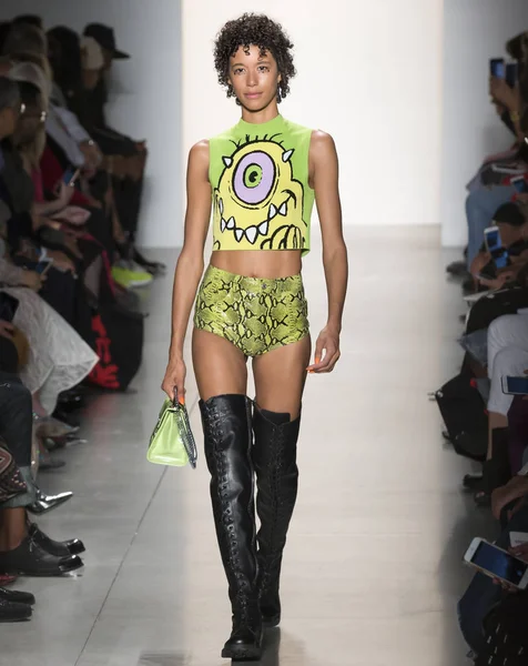 Jeremy Scott show - bahar yaz 2018, New York Moda Haftası