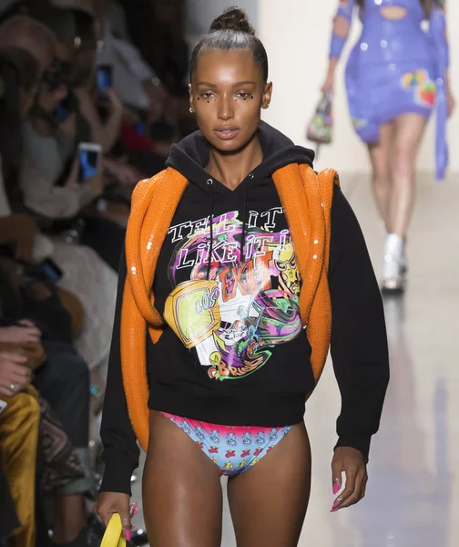 Jeremy Scott show - bahar yaz 2018, New York Moda Haftası