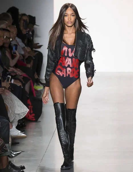 Jeremy Scott show - bahar yaz 2018, New York Moda Haftası