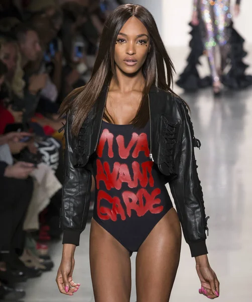 Jeremy Scott show - bahar yaz 2018, New York Moda Haftası