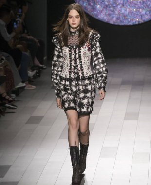 Anna Sui show - bahar yaz 2018, New York Moda Haftası