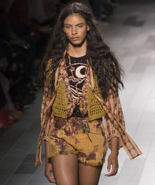 Anna Sui show - bahar yaz 2018, New York Moda Haftası