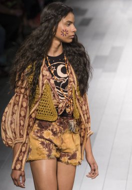 Anna Sui show - bahar yaz 2018, New York Moda Haftası