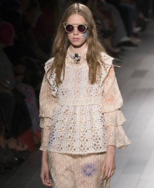 Anna Sui show - bahar yaz 2018, New York Moda Haftası