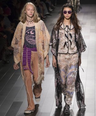 Anna Sui show - bahar yaz 2018, New York Moda Haftası