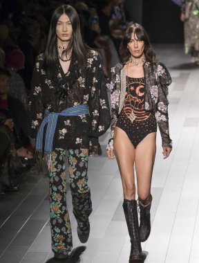 Anna Sui show - bahar yaz 2018, New York Moda Haftası