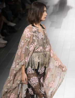 Anna Sui show - bahar yaz 2018, New York Moda Haftası