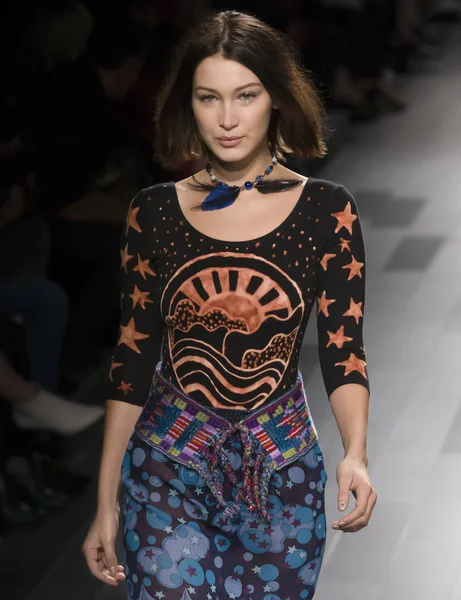 Anna Sui show - bahar yaz 2018, New York Moda Haftası