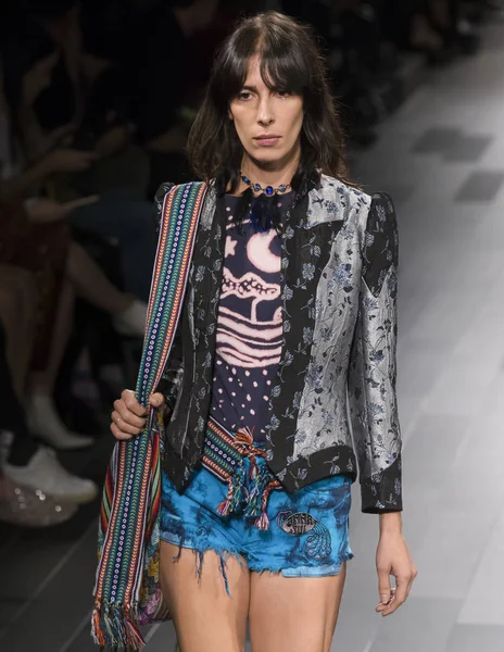 Anna Sui show - bahar yaz 2018, New York Moda Haftası
