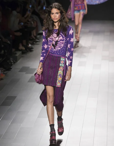 Anna Sui show - Spring Summer 2018, New York Fashion Week — Stock Photo, Image