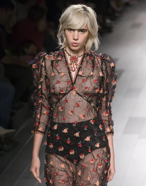 Anna Sui show - bahar yaz 2018, New York Moda Haftası