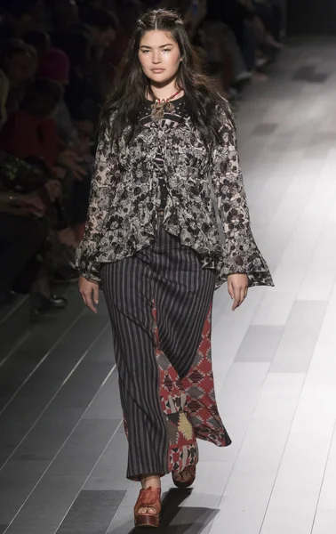 Anna Sui show - bahar yaz 2018, New York Moda Haftası