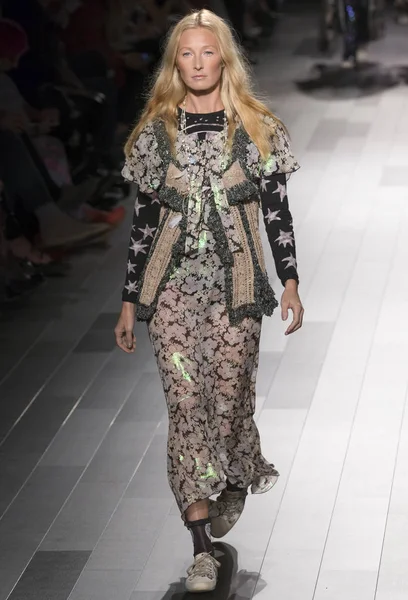 Anna Sui show - bahar yaz 2018, New York Moda Haftası