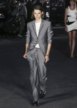 Alexander Wang show - bahar yaz 2018, New York Moda Haftası